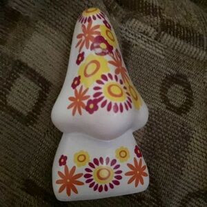 1970s Ceramic Nose Holder